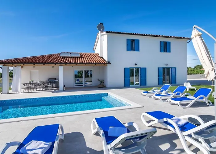 Βίλα Klara Juršići